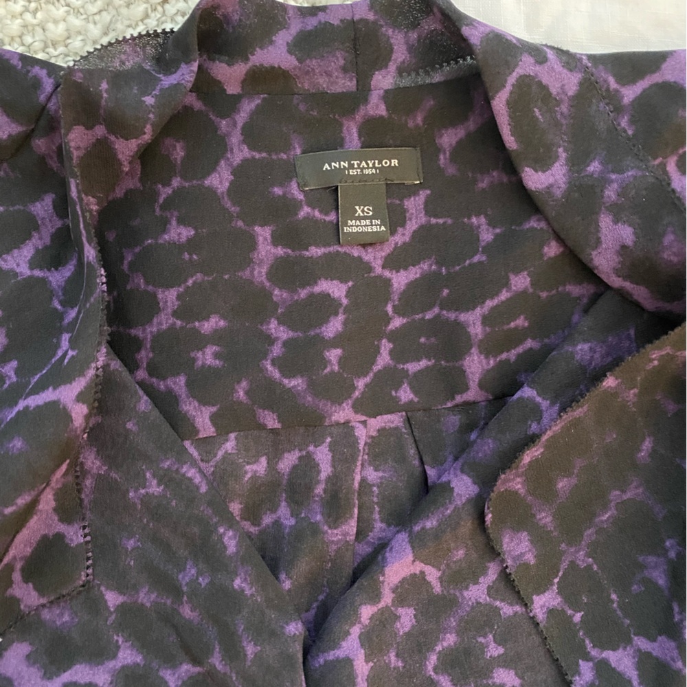 Women’s Ann Taylor blouse XS